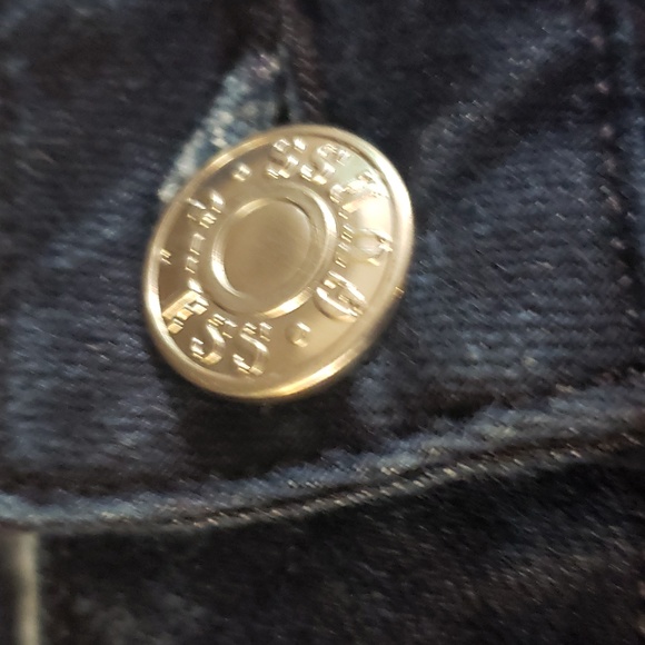 Guess womens denim shorts size 31 - Picture 4 of 12